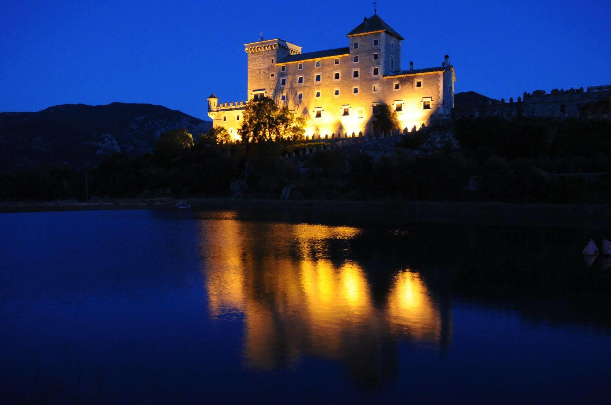Castell De Riudabella Appartement Vimbodi I Poblet Buitenkant foto